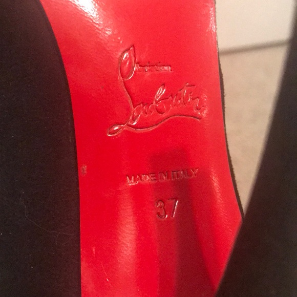 Christian Louboutin Authentic suede heels - Picture 6 of 7